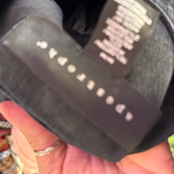 Black Button-Up Jacket p26 - Picture 4 of 4